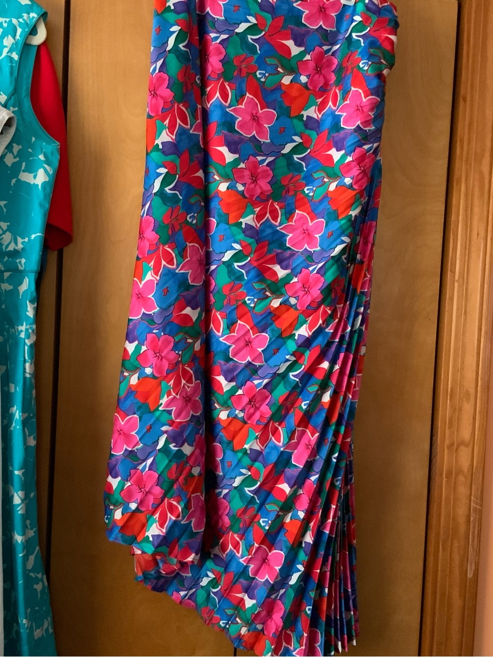 Vibrant Floral Pleated Maxi Skirt - Pink & Blue - Picture 2 of 2